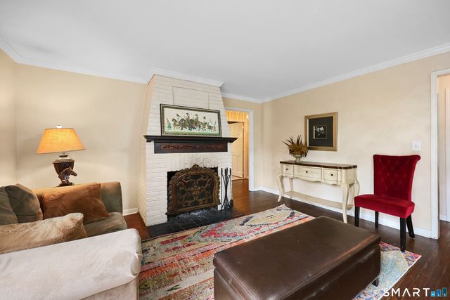 26 Fernbel Lane, West Hartford, CT 06107