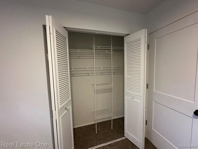 1507 Transue Avenue, Burton, MI 48509