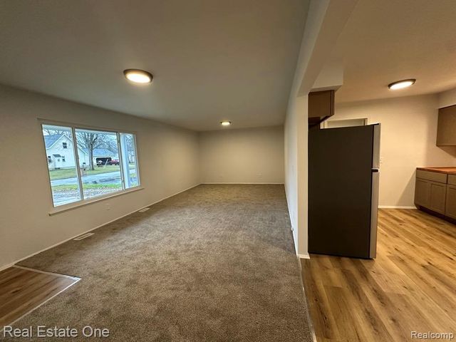 1507 Transue Avenue, Burton, MI 48509