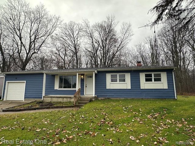 1507 Transue Avenue, Burton, MI 48509