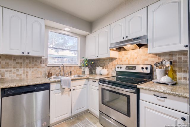 8727 Tradewind, Windcrest, TX 78239