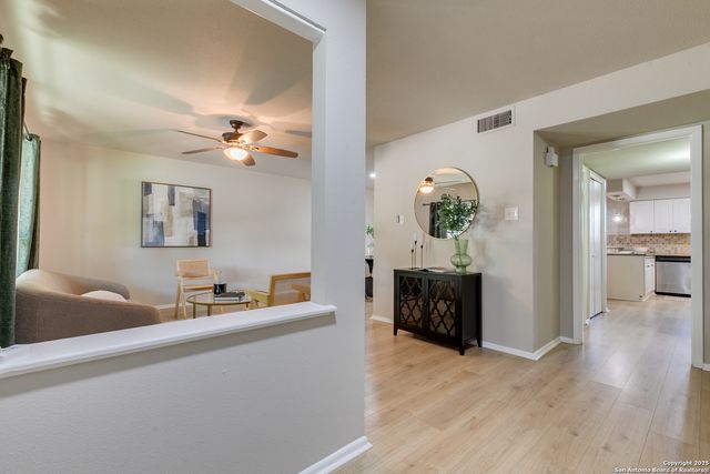 8727 Tradewind, Windcrest, TX 78239