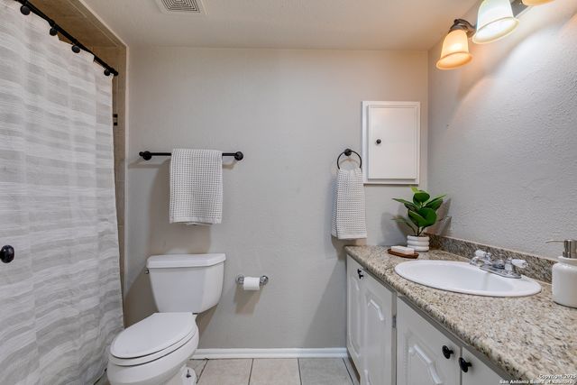 8727 Tradewind, Windcrest, TX 78239