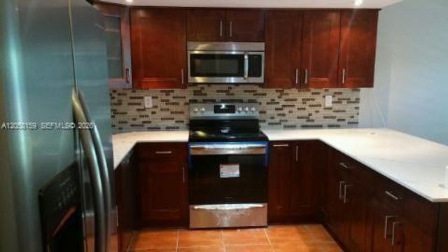2200 NE 7th Street 1, Hallandale Beach, FL 33009