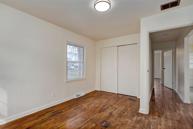 903 S Scenic Avenue, Springfield, MO 65802