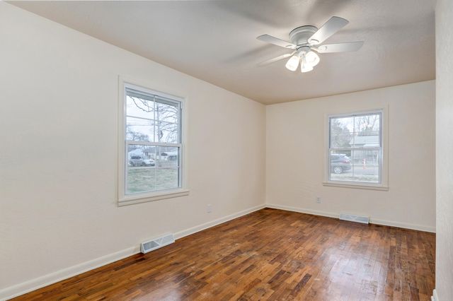 903 S Scenic Avenue, Springfield, MO 65802