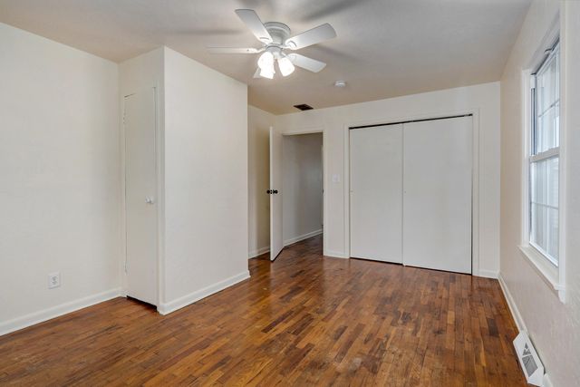 903 S Scenic Avenue, Springfield, MO 65802