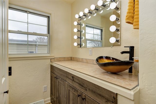 903 S Scenic Avenue, Springfield, MO 65802