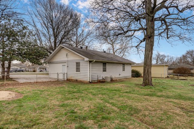 903 S Scenic Avenue, Springfield, MO 65802