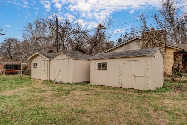 903 S Scenic Avenue, Springfield, MO 65802