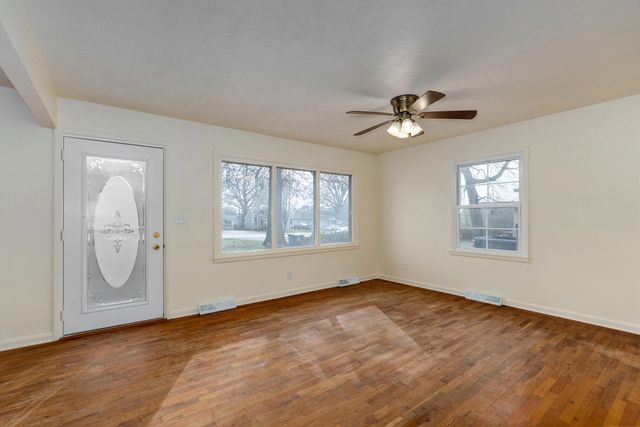 903 S Scenic Avenue, Springfield, MO 65802