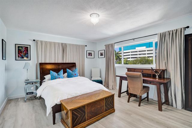 4848 NE 23 Avenue 9C, Fort Lauderdale, FL 33308