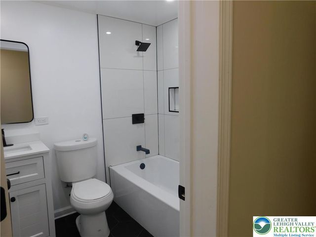 1405 Donalds Road, Chestnuthill Twp, PA 18330