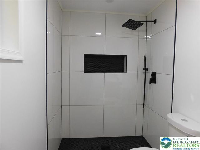 1405 Donalds Road, Chestnuthill Twp, PA 18330