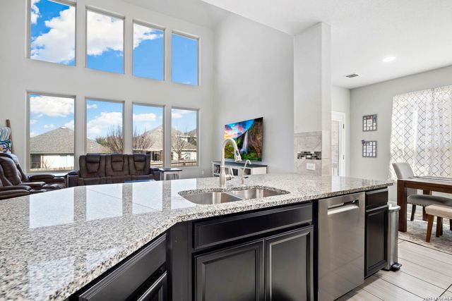 907 Highland, New Braunfels, TX 78130