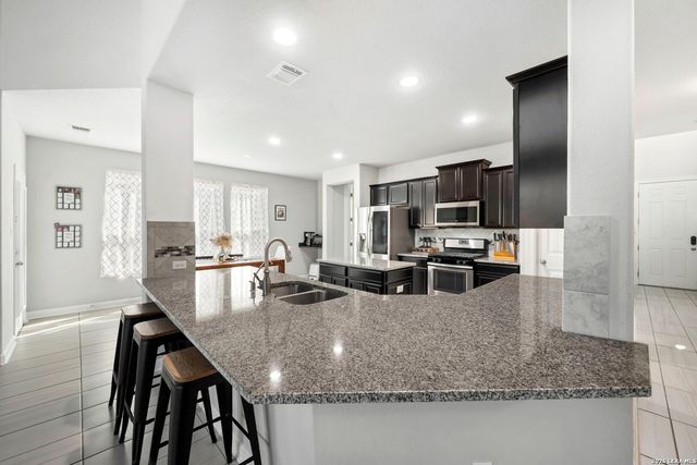 907 Highland, New Braunfels, TX 78130