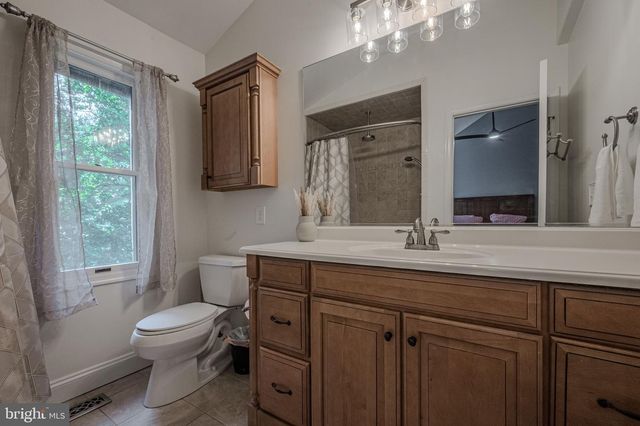 316 PLEASANT KNOLL CT, Newark, DE 19711