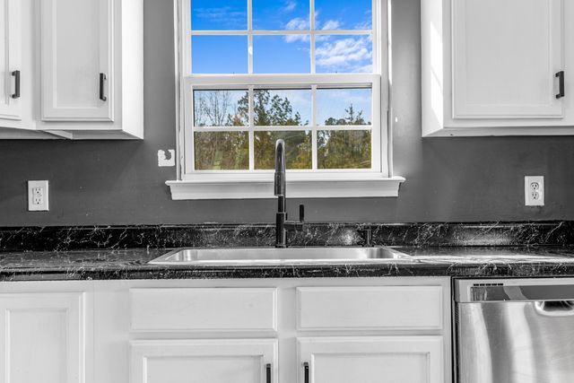 58 Oak Run, Rock Spring, GA 30739