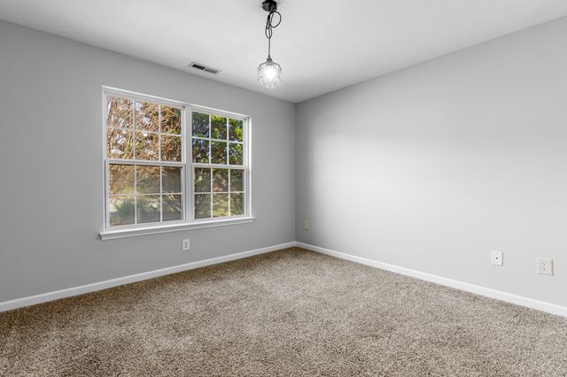 58 Oak Run, Rock Spring, GA 30739