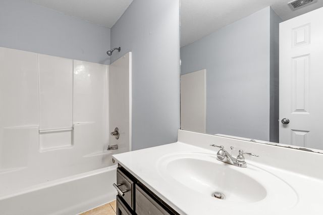 58 Oak Run, Rock Spring, GA 30739