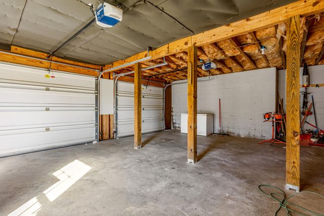 58 Oak Run, Rock Spring, GA 30739