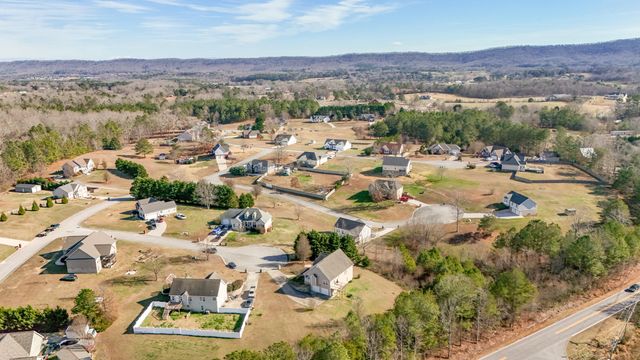 58 Oak Run, Rock Spring, GA 30739