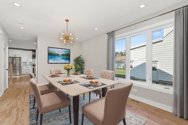 9322 S Trumbull Avenue, Evergreen Park, IL 60805