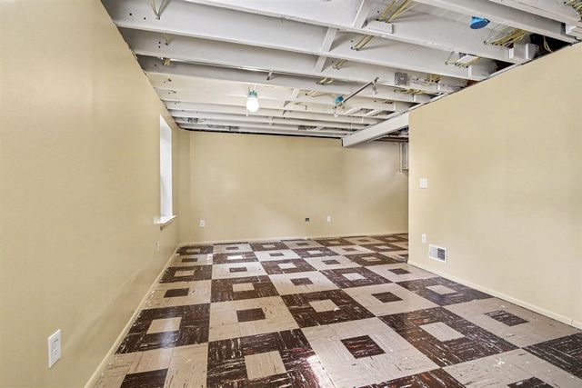 1234 Clague Street, Ann Arbor, MI 48103