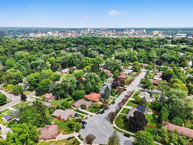 1234 Clague Street, Ann Arbor, MI 48103