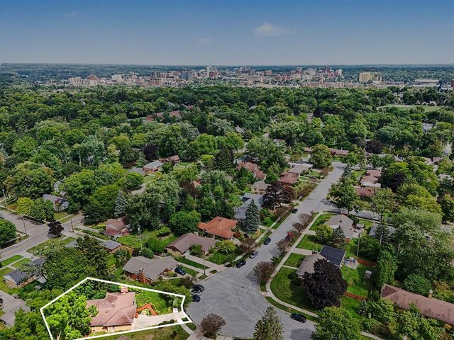 1234 Clague Street, Ann Arbor, MI 48103