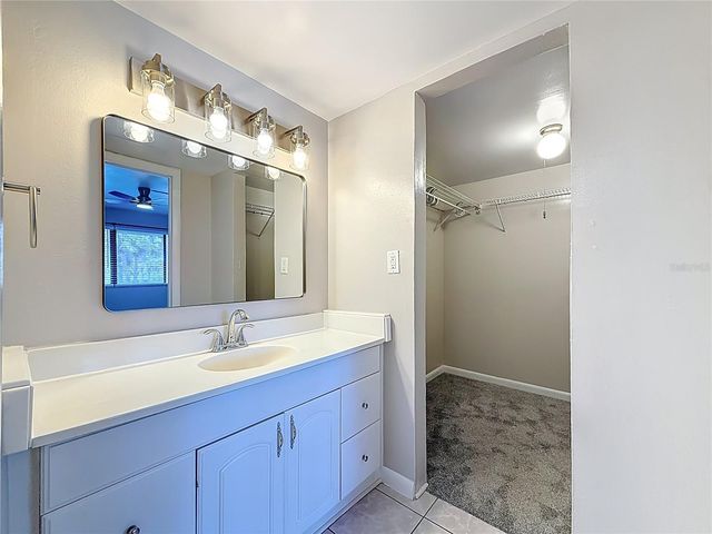 890 N VILLAGE DRIVE N 204, St Petersburg, FL 33716