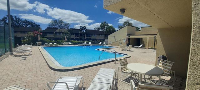 890 N VILLAGE DRIVE N 204, St Petersburg, FL 33716