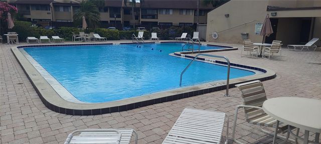 890 N VILLAGE DRIVE N 204, St Petersburg, FL 33716