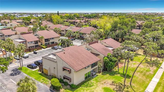 890 N VILLAGE DRIVE N 204, St Petersburg, FL 33716