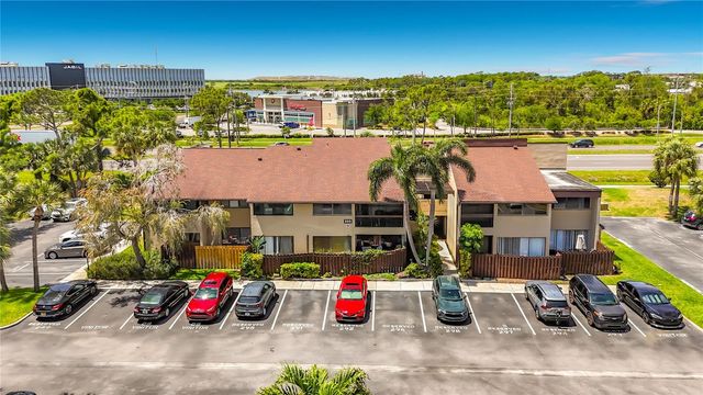 890 N VILLAGE DRIVE N 204, St Petersburg, FL 33716