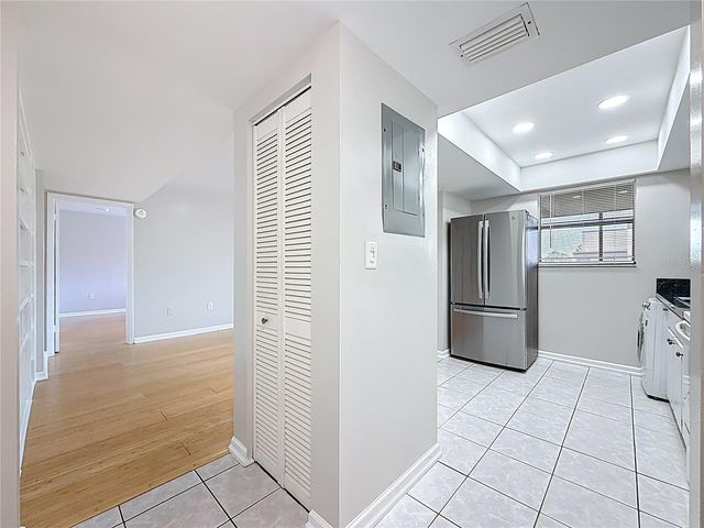 890 N VILLAGE DRIVE N 204, St Petersburg, FL 33716