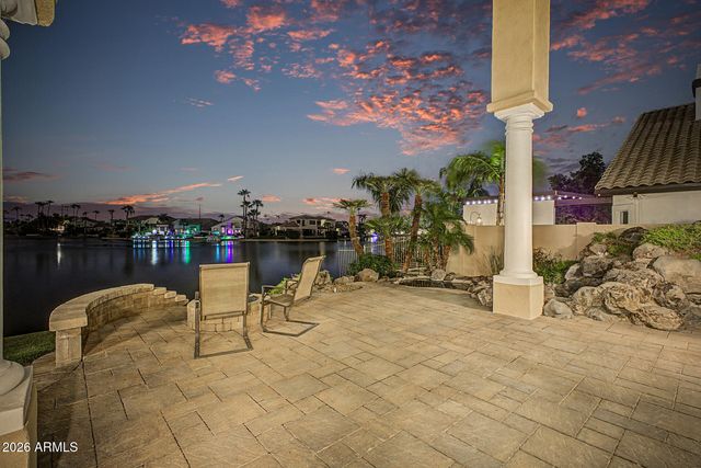 1748 E QUEEN PALM Drive, Gilbert, AZ 85234