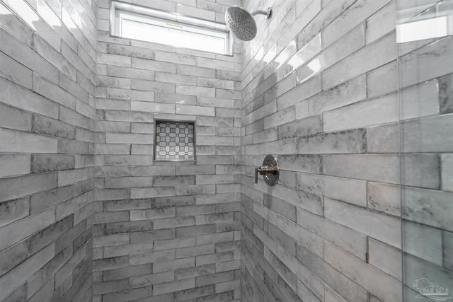 8332 Vickie St, Pensacola, FL 32514