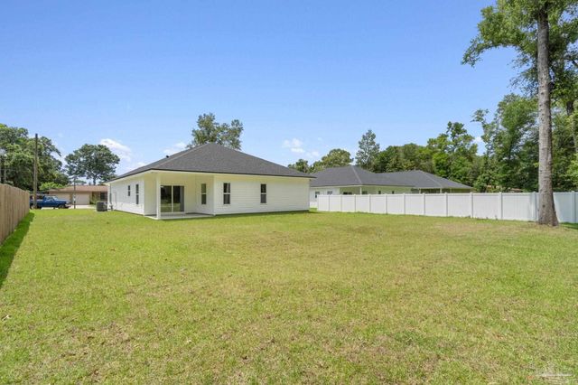 8332 Vickie St, Pensacola, FL 32514