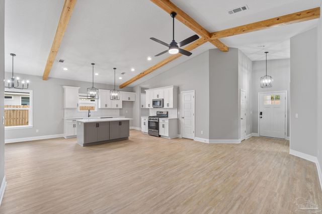 8332 Vickie St, Pensacola, FL 32514