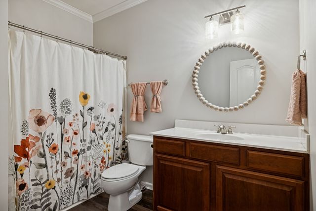 932 Century Oak Dr, Nashville, TN 37211