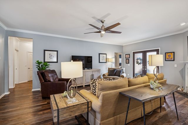 932 Century Oak Dr, Nashville, TN 37211