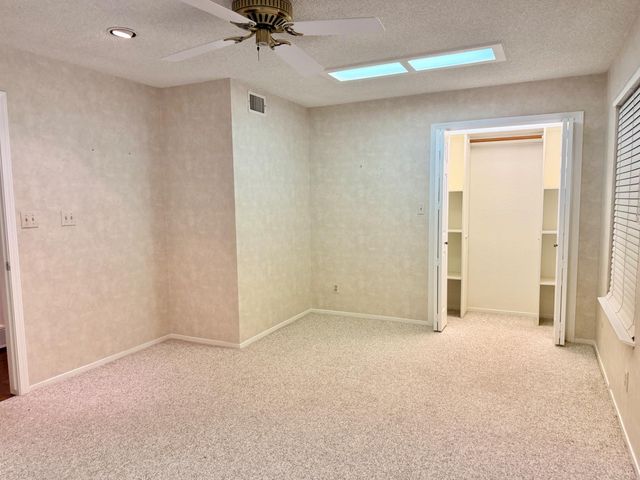 1674 W Bullard Avenue, Fresno, CA 93711