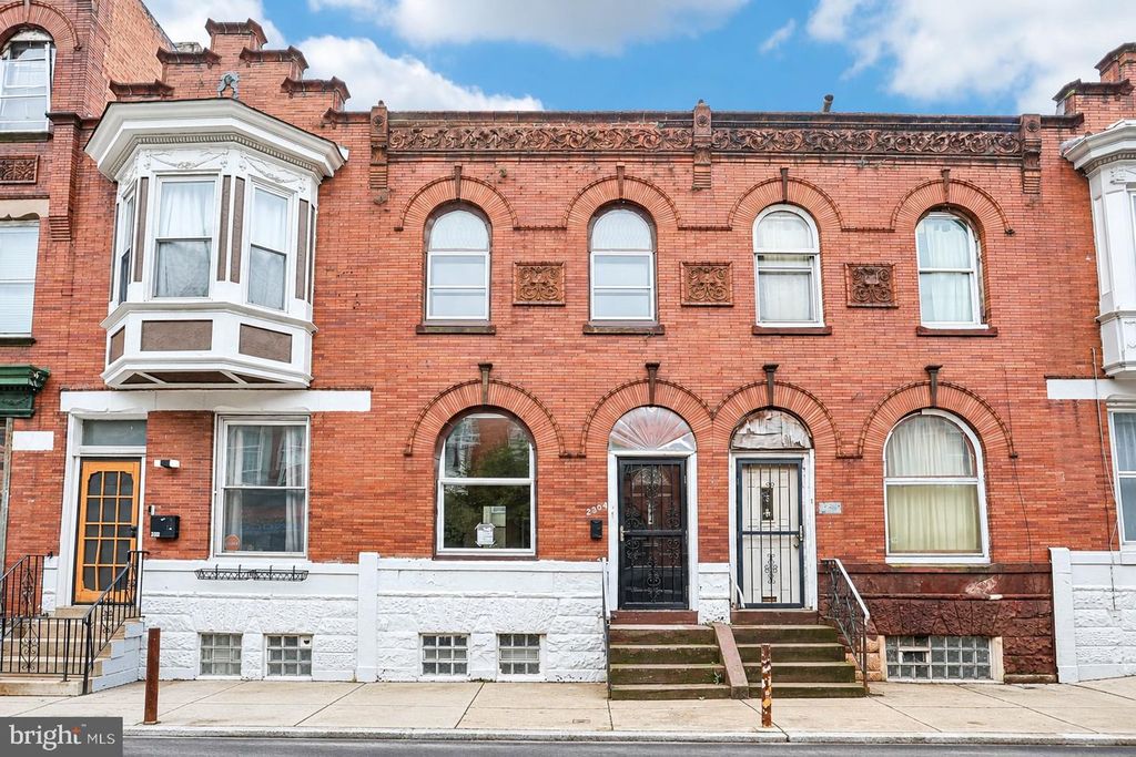 2304 NICHOLAS ST, PHILADELPHIA, PA 19121 — exterior