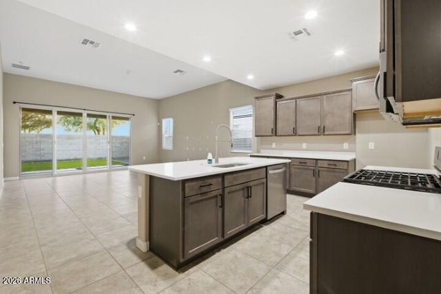 30323 W SHEILA Lane, Buckeye, AZ 85396