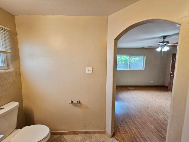 1604 LOS ARBOLES Avenue NW, Albuquerque, NM 87107