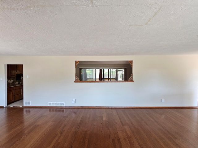 1604 LOS ARBOLES Avenue NW, Albuquerque, NM 87107