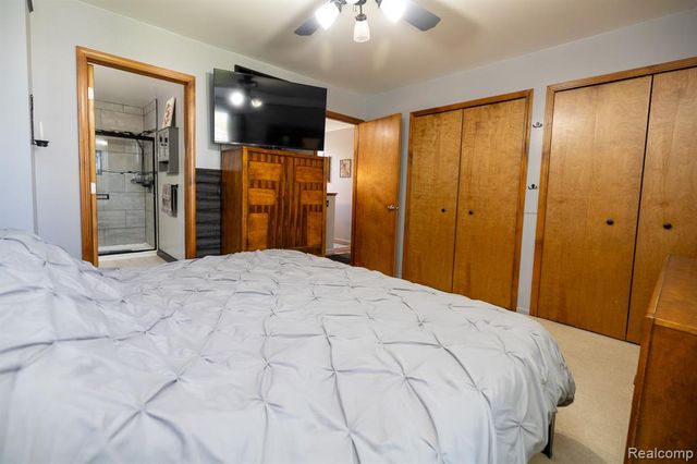 9470 Mandon Road, White Lake, MI 48386