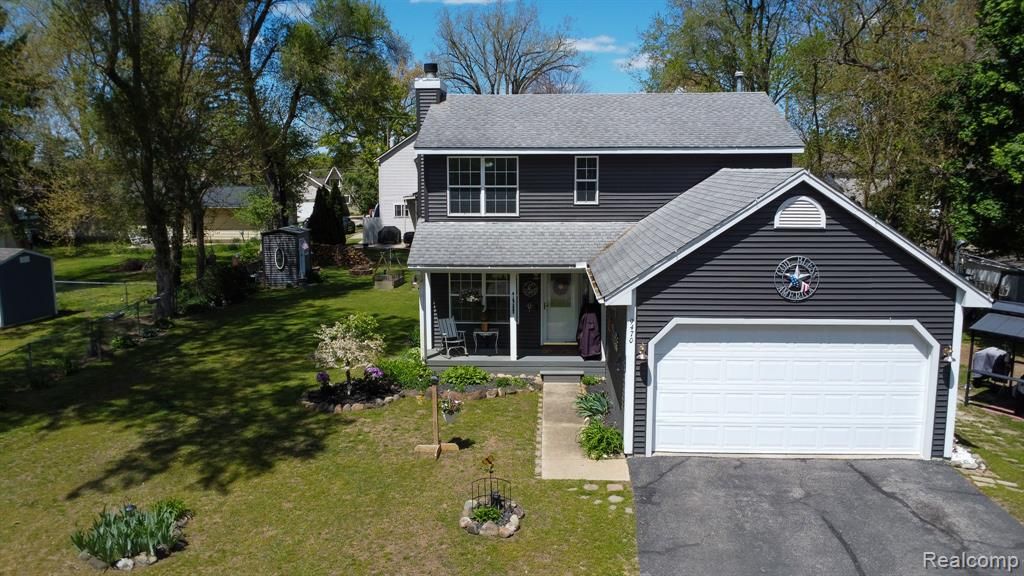 9470 Mandon Road, White Lake, MI 48386