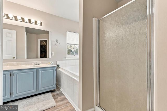 137 TRADEWINDS DR, Mount Royal, NJ 08061